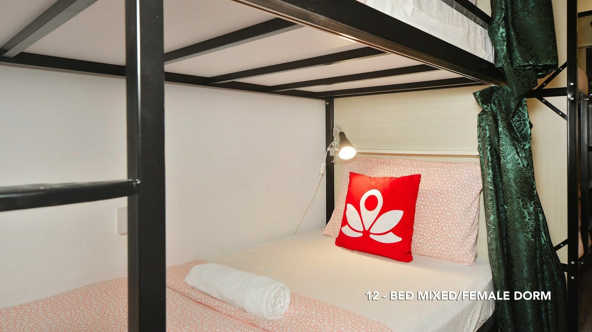 Zen Hostel Aljunied Singapore Esterno foto